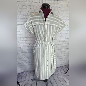 Polagram White and Gray Buttoned Midi Dress with Mandarin Collar